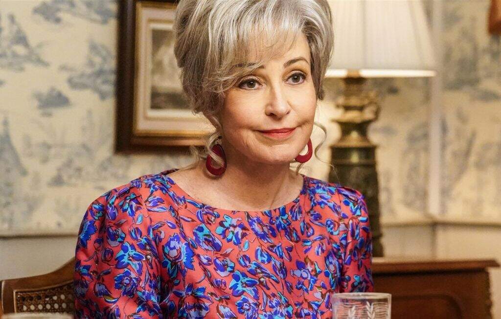 Annie Potts Financial Success