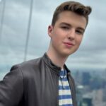Iain Armitage Height