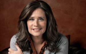 Lorraine Bracco Net Worth, Husband, Height, Age, Career and Biography